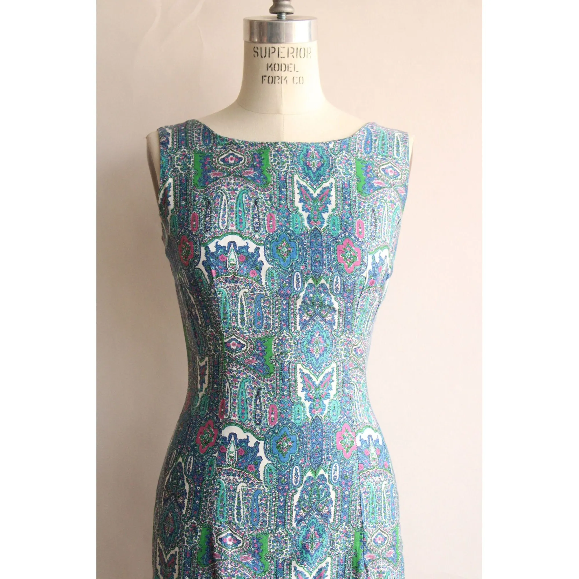 Vintage 1950s Wiggle Dress in a Blue Paisley Print